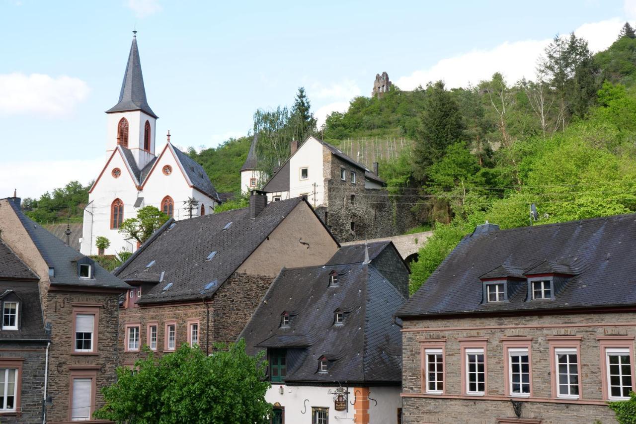 Kleine Moselruhe - Gemuetliche Ferienwohnung Bis 3 Personen - Zentral In Traben-Trarbach Luaran gambar